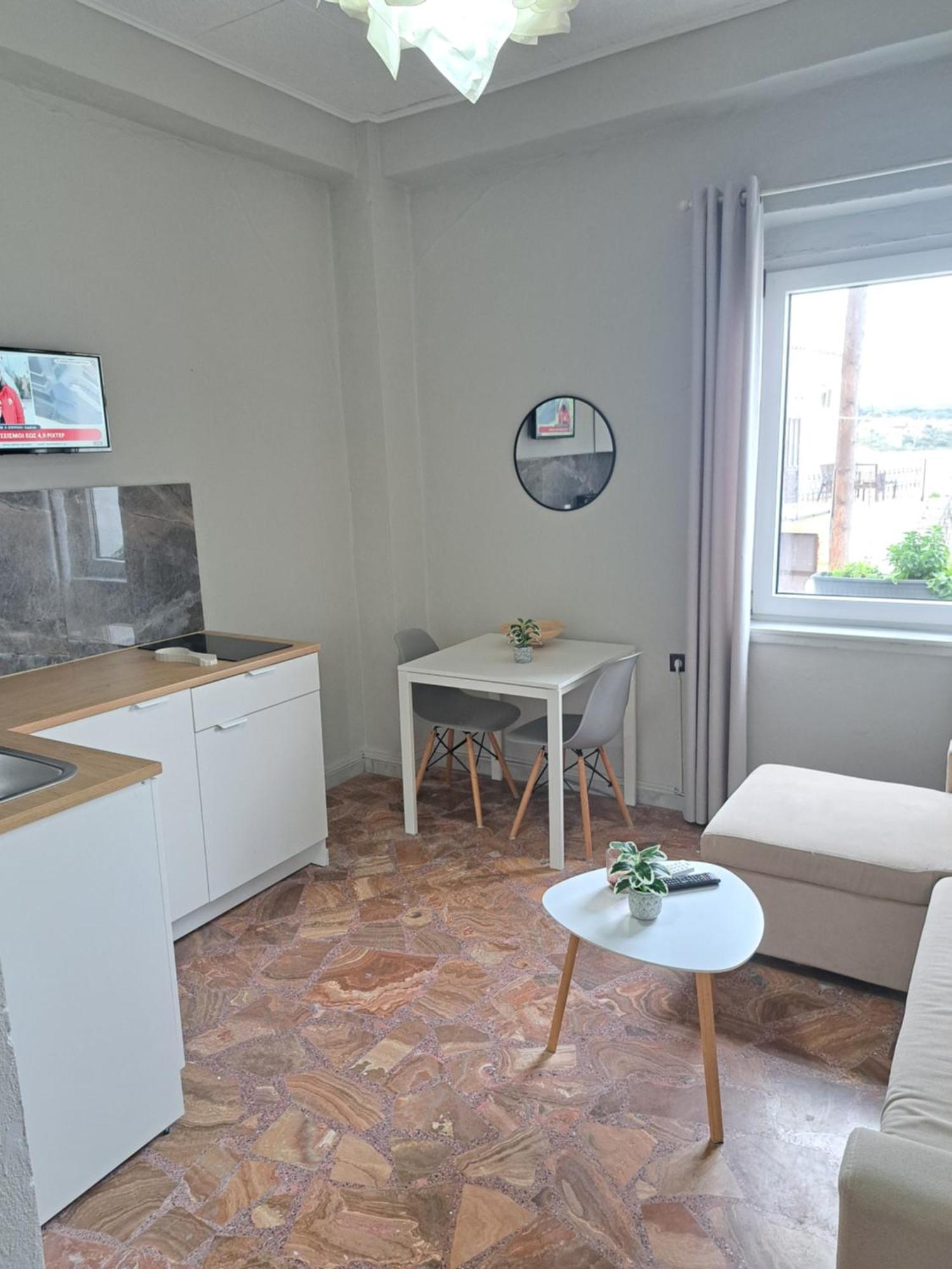 Pirgos Psilonerou Garden Rooms מראה חיצוני תמונה